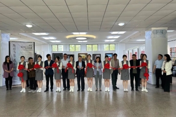 妺妺的性放荡日记H建校34周年美术作品展盛大启幕